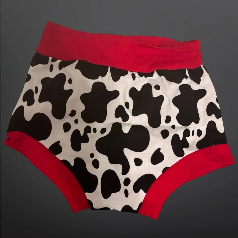 Source Unknown Cow Print Baby Set with Red Trim